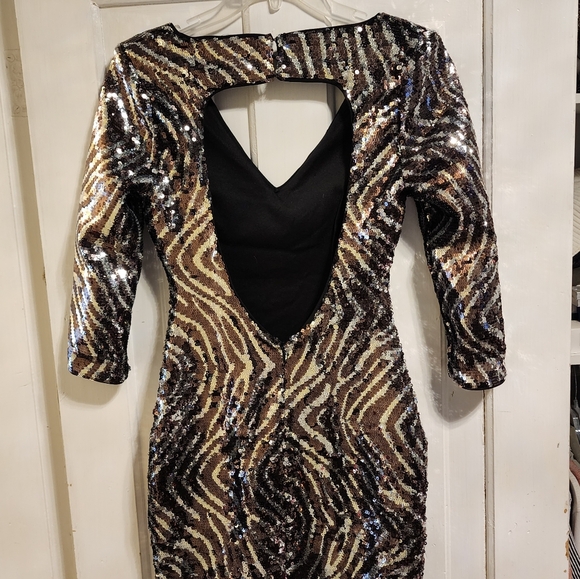 Silver sequins mini dress - Picture 5 of 6